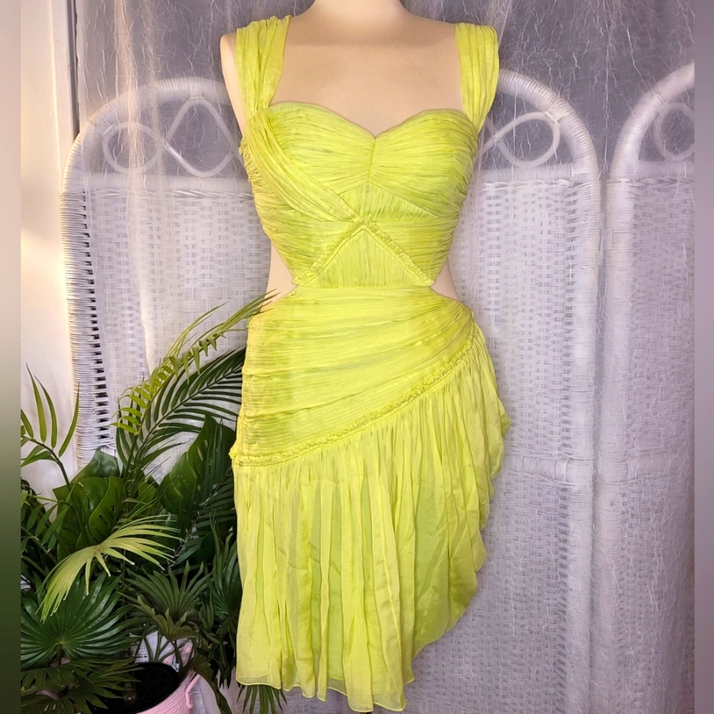 🆕️🏷Matthew Williamson Dress